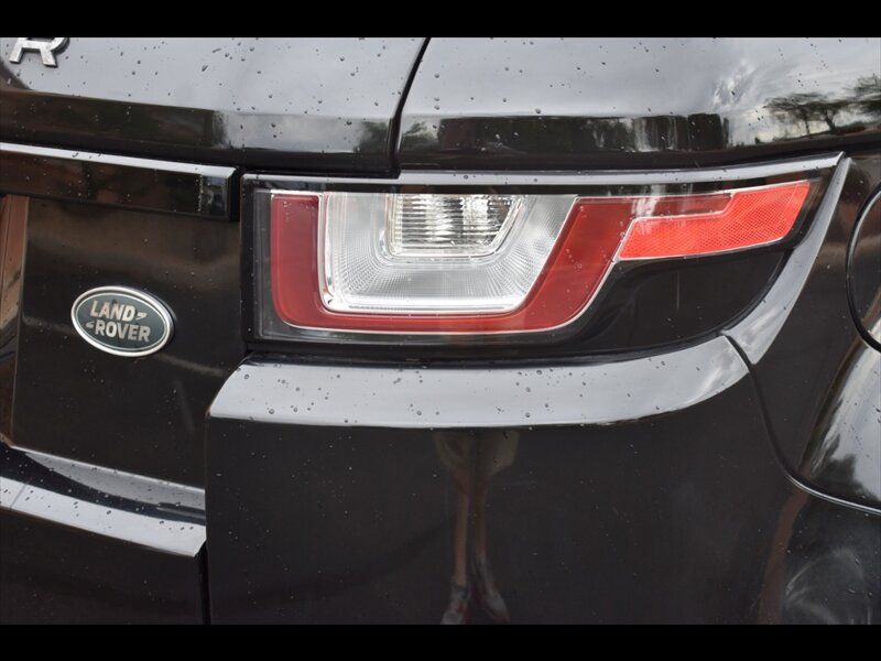 Used 2019 Land Rover Range Rover Evoque SE Premium AWD/4WD image 50