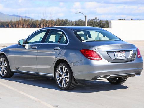 Used 2017 Mercedes-Benz C 300 Sedan image 7