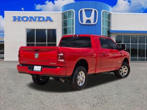 Used 2024 RAM 2500 Laramie AWD/4WD image 3
