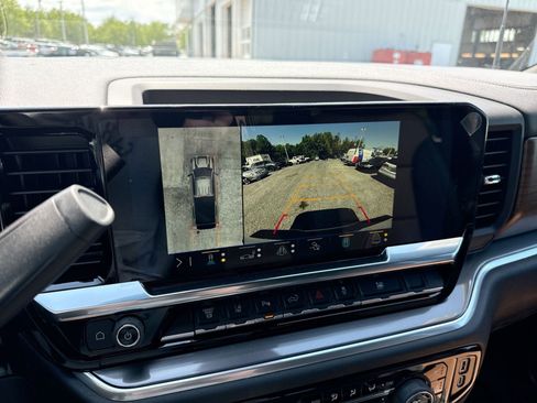 New 2026 Chevrolet Silverado 3500 High Country w/ High Country Premium Package AWD/4WD image 17