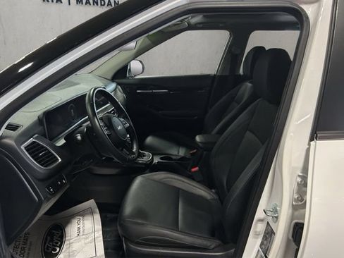Used 2024 Kia Seltos EX AWD/4WD image 7