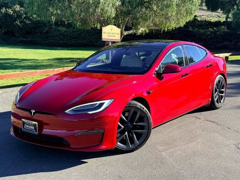 Used 2021 Tesla Model S Plaid image 6