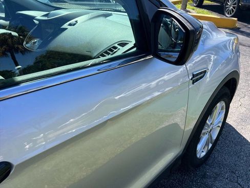 Used 2019 Ford Escape SE image 19