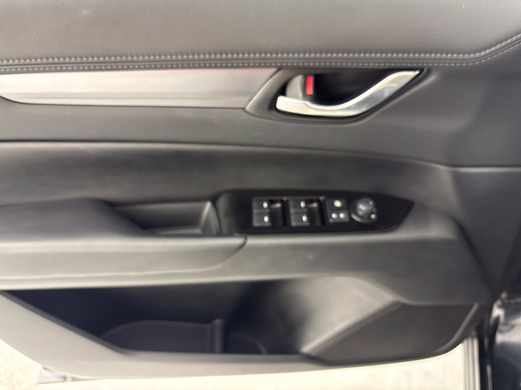 Used 2025 MAZDA CX-5 AWD 2.5 S w/ Preferred Package image 21