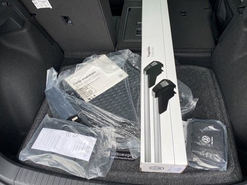 New 2024 Volkswagen Taos SE image 72