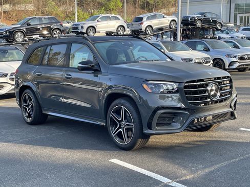 New 2026 Mercedes-Benz GLS 450 4MATIC image 4