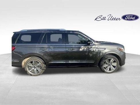 Used 2018 Lincoln Navigator Reserve w/ Technology Package AWD/4WD image 4