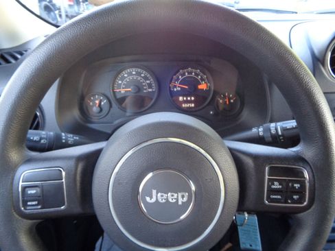 Used 2014 Jeep Patriot Sport w/ Power Value Group image 15