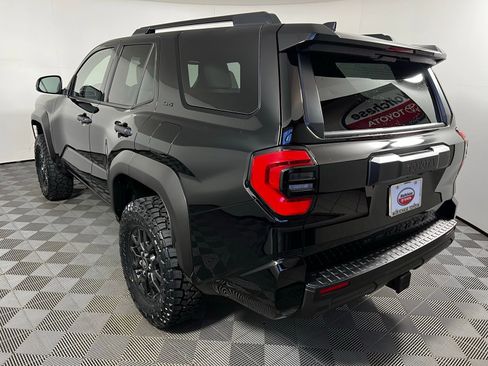 Used 2026 Toyota 4Runner SR5 AWD/4WD image 7