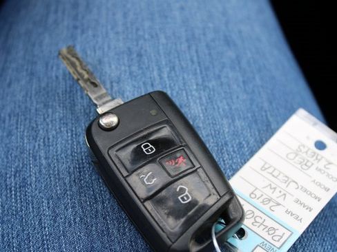 Used 2019 Volkswagen Jetta S w/ Driver Assistance Package image 12