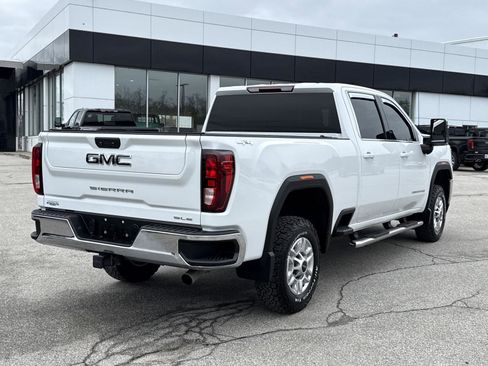 Used 2023 GMC Sierra 2500 SLE w/ SLE Value Package; AWD/4WD image 5