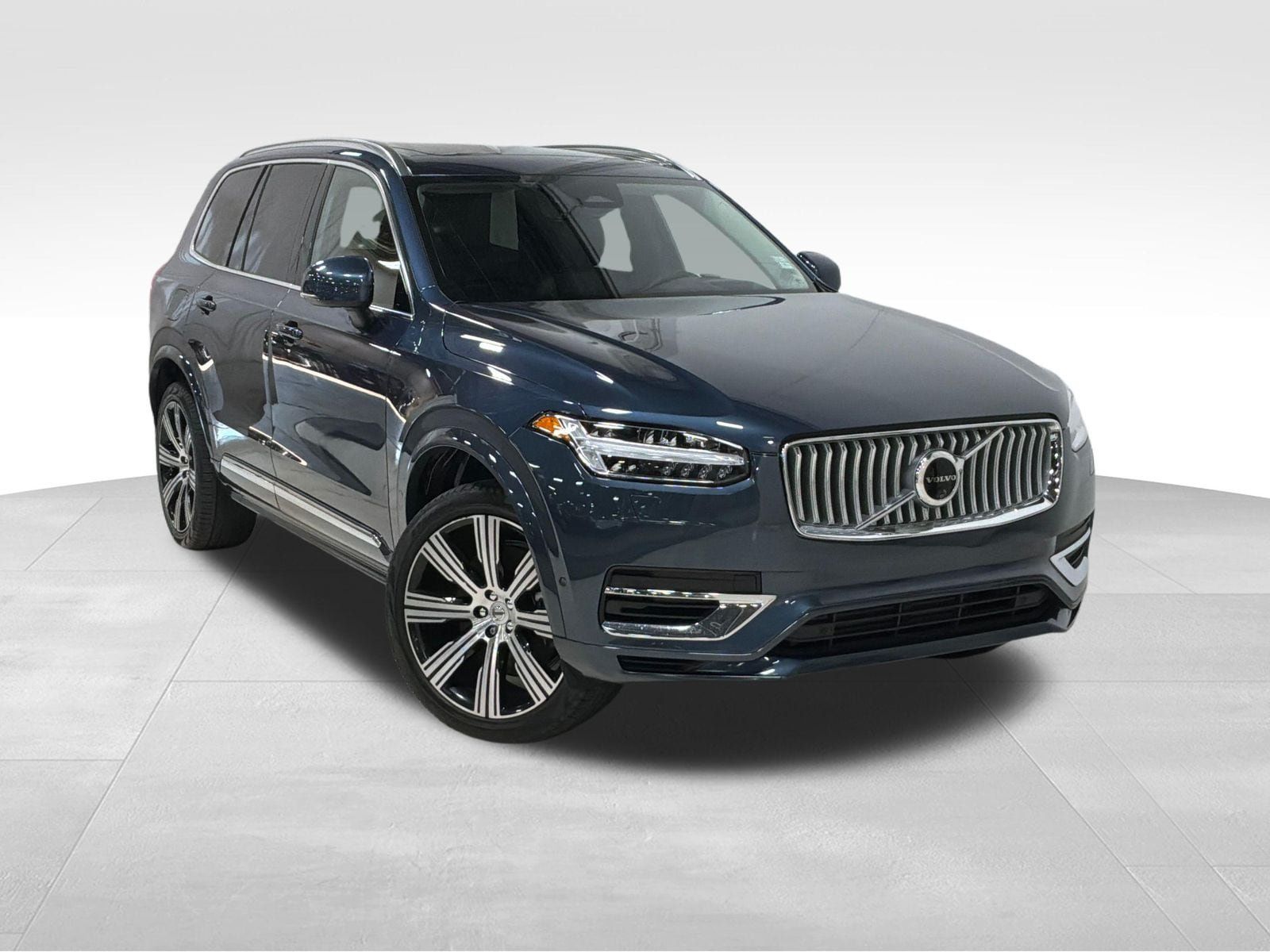 Certified 2025 Volvo XC90 T8 Ultra w/ Protection Package Premier AWD/4WD image 1