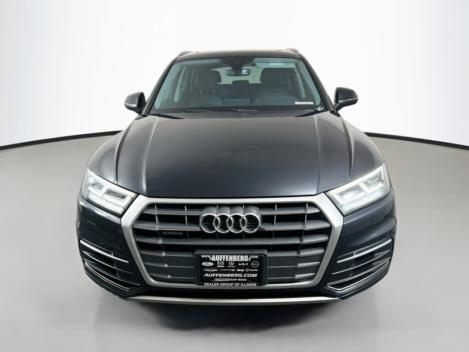 Used 2018 Audi Q5 2.0T Premium Plus w/ Premium Plus Package AWD/4WD image 2