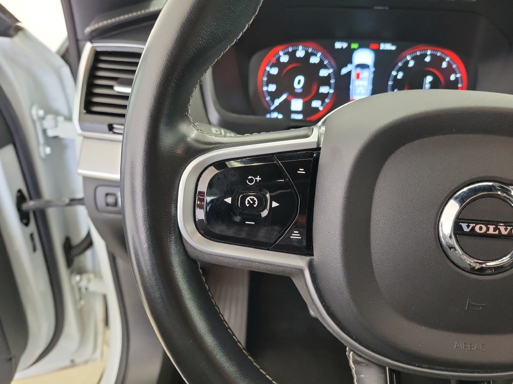 Used 2021 Volvo XC90 T6 R-Design w/ Advanced Package AWD/4WD image 25