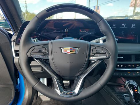 New 2026 Cadillac CT5 V image 32