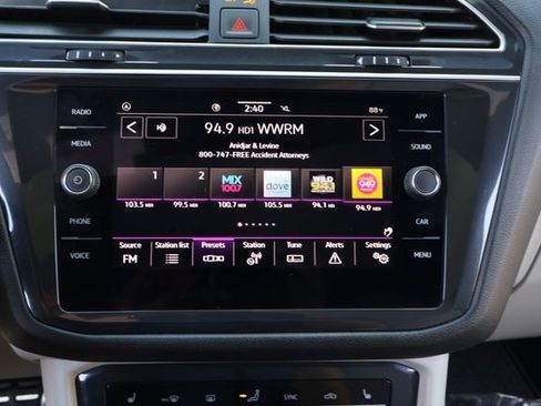 Certified 2023 Volkswagen Tiguan SE R-Line image 24