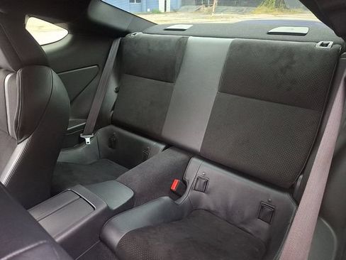 Used 2023 Toyota GR86 Premium w/ ALL Weather Mat Package (TMS) RWD image 12