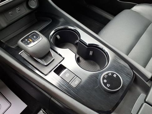 Used 2023 Nissan Rogue SV w/ SV Premium B Package image 25