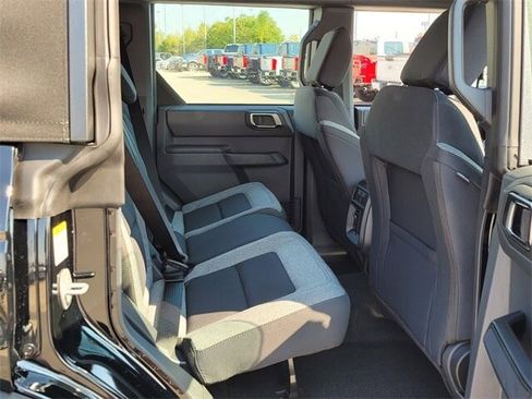 New 2025 Ford Bronco 4-Door image 13