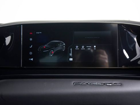 Used 2025 Ferrari Purosangue AWD/4WD image 34