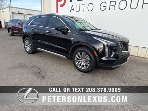 Used 2020 Cadillac XT4 Premium Luxury image 1
