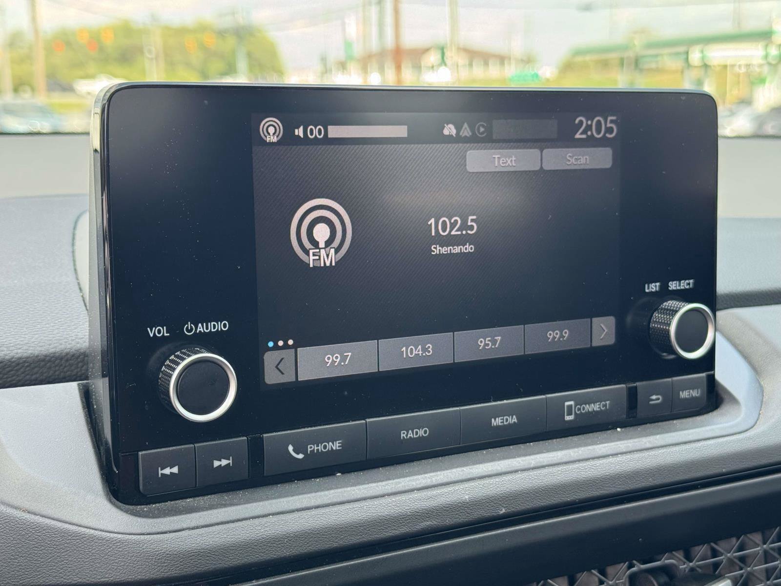 Used 2024 Honda Accord EX image 4
