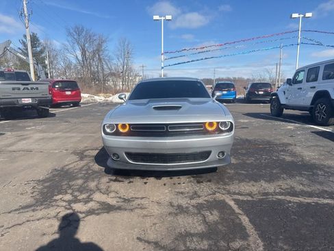 Used 2022 Dodge Challenger GT AWD/4WD image 8