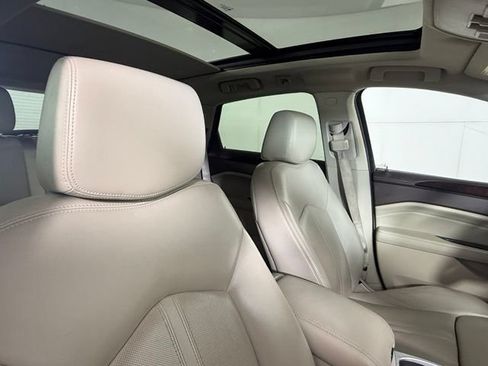 Used 2012 Cadillac SRX Luxury FWD image 28