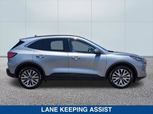 Certified 2022 Ford Escape Titanium w/ Class II Trailer Tow Package AWD/4WD image 6