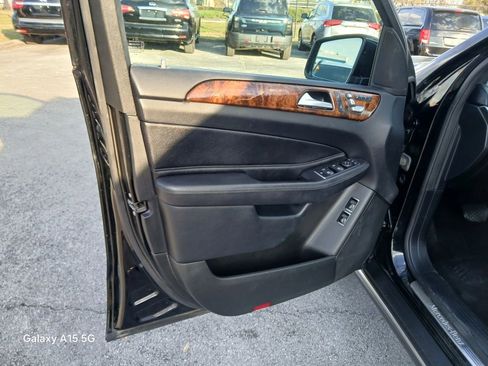 Used 2017 Mercedes-Benz GLS 450 4MATIC w/ Premium Package image 11