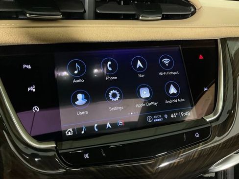 Used 2024 Cadillac XT6 Sport w/ Platinum Package image 10