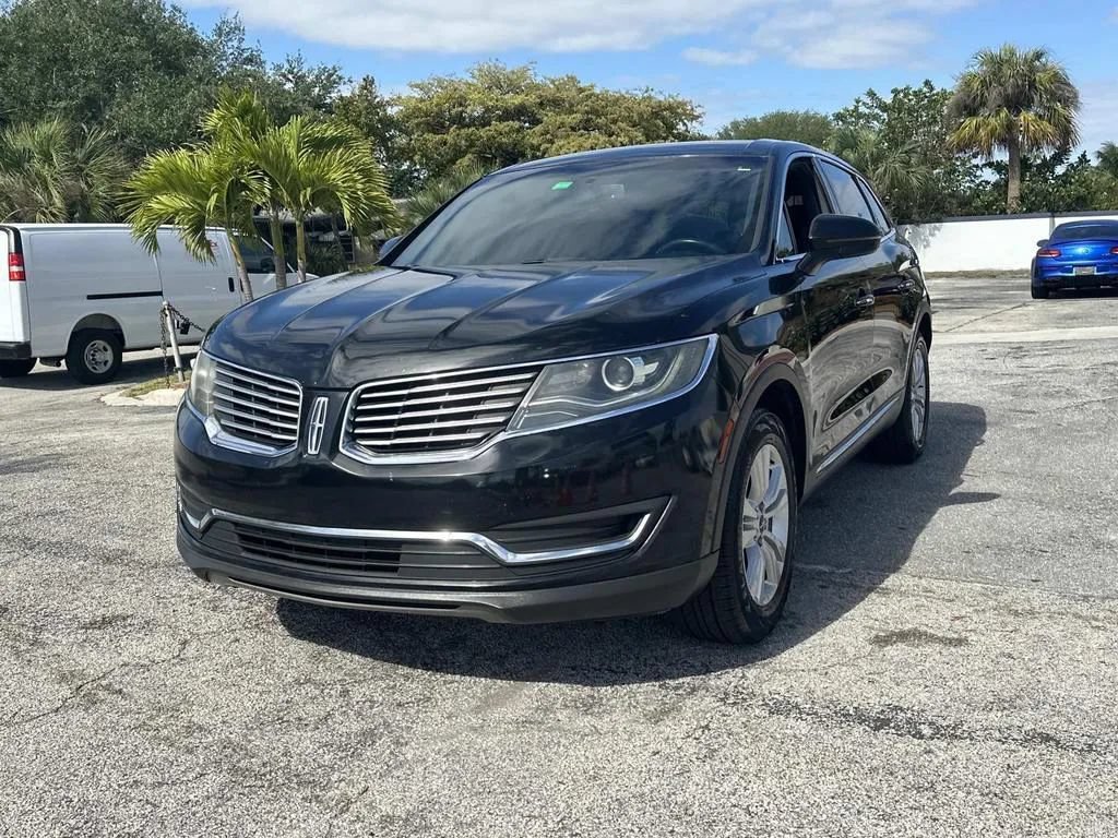 Used 2018 Lincoln MKX Premiere FWD image 2