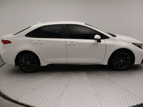 Used 2024 Toyota Corolla SE FWD image 7