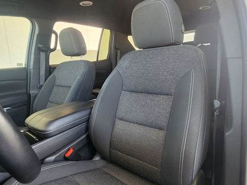 Used 2024 Chevrolet Traverse LT FWD image 15