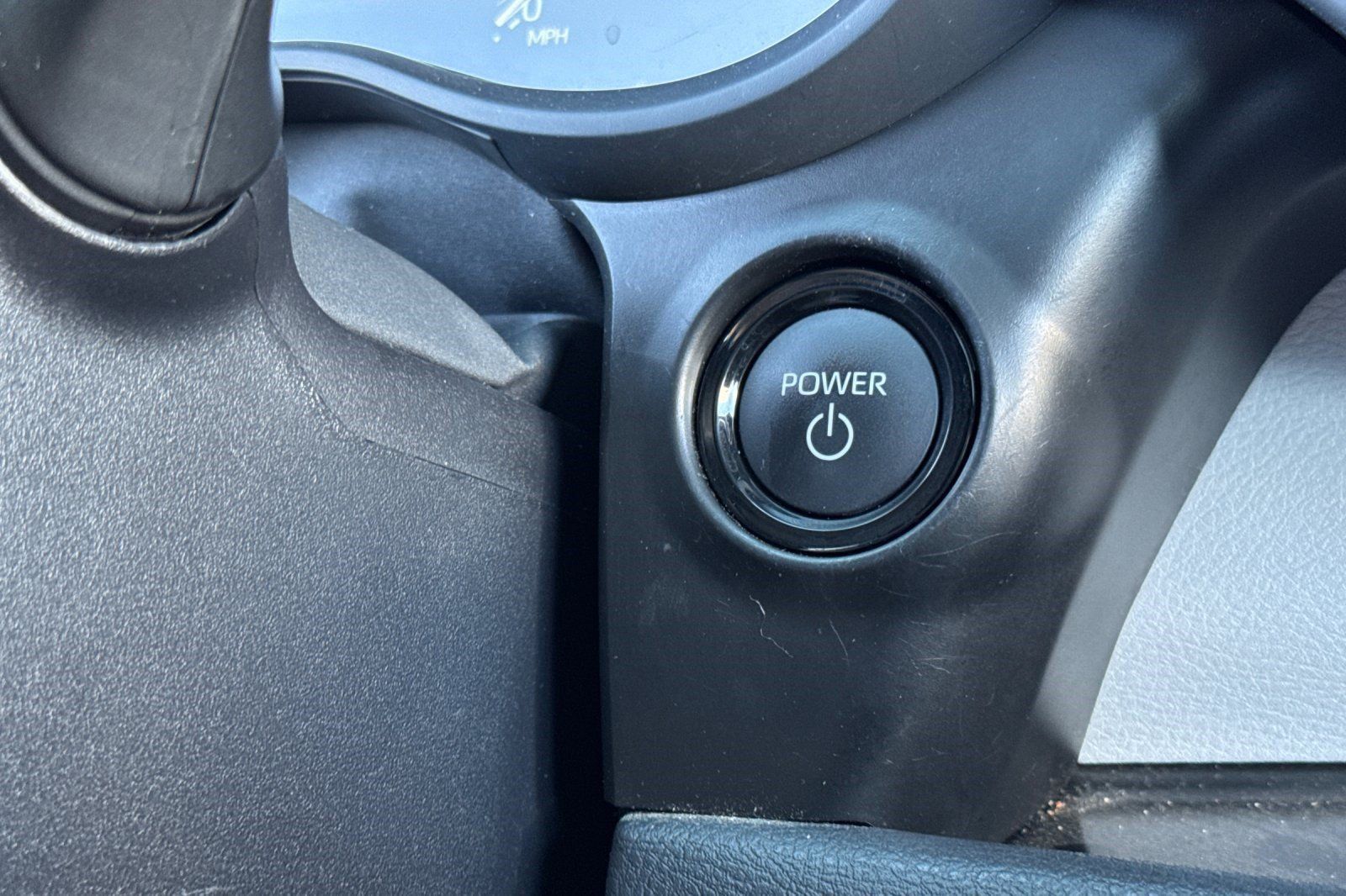 Used 2026 Toyota Sienna XLE FWD image 19