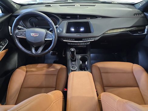 Used 2020 Cadillac XT4 Sport image 10