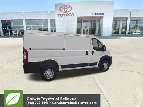 Used 2025 RAM ProMaster 2500 w/ Convenience Group FWD image 17