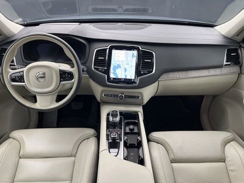 Used 2023 Volvo XC90 B6 Ultimate w/ Protection Package Premier image 34