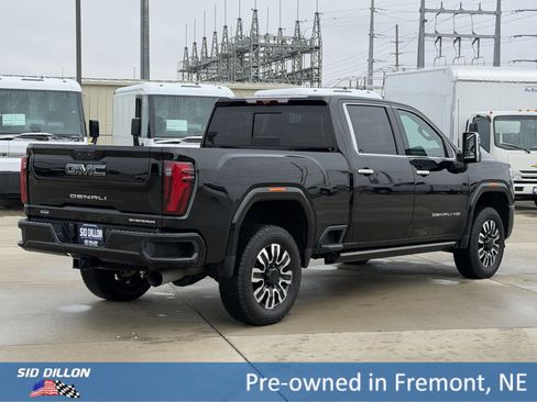Used 2024 GMC Sierra 2500 Denali Ultimate w/ Max Trailering Package image 4