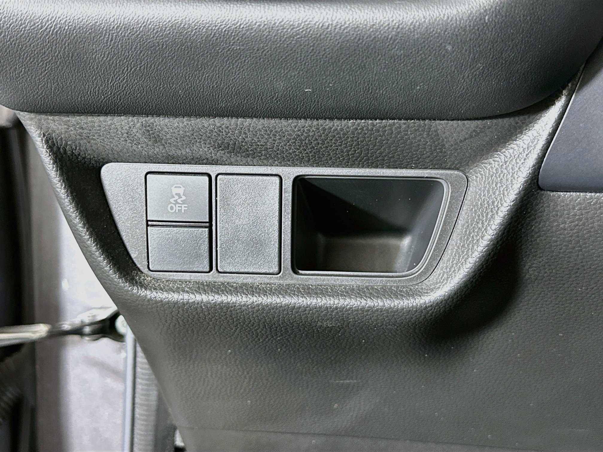 Used 2024 Honda HR-V LX image 16