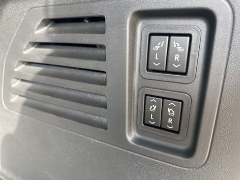 New 2026 Chevrolet Traverse High Country image 15