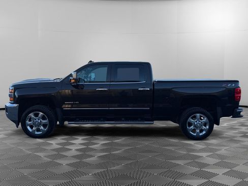 Used 2019 Chevrolet Silverado 2500 LTZ w/ Duramax Plus Package image 4