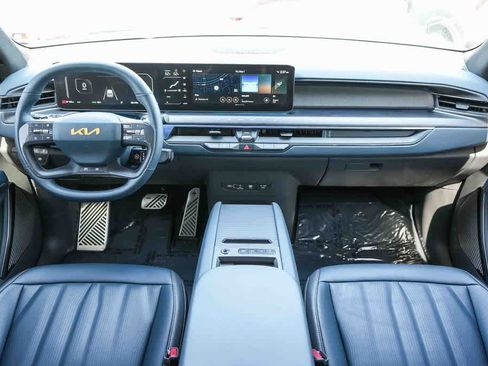 Certified 2024 Kia EV9 GT-Line AWD/4WD image 12
