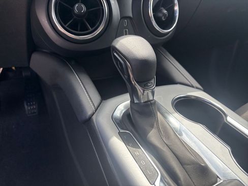 Used 2025 Chevrolet Blazer LT image 40