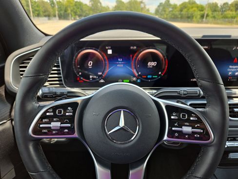 Used 2022 Mercedes-Benz GLE 450 4MATIC image 10