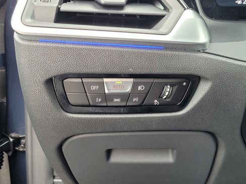 Used 2021 BMW 430i Convertible w/ Premium Package image 16