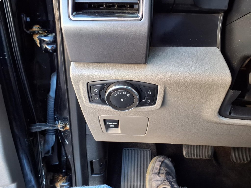Used 2020 Ford F150 XLT w/ XTR Package AWD/4WD image 22