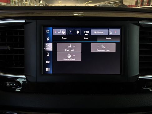 Used 2024 Chrysler Voyager LX FWD image 30