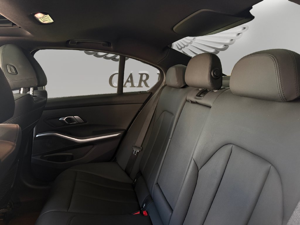 Used 2019 BMW 330i Sedan w/ Convenience Package RWD image 13