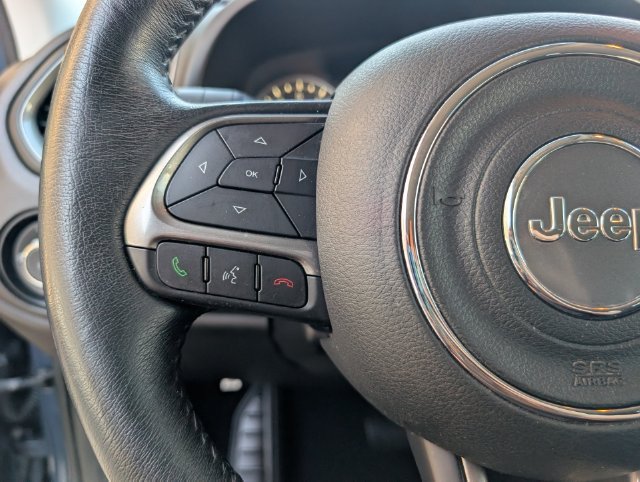 Used 2022 Jeep Renegade Latitude w/ Convenience Group AWD/4WD image 13